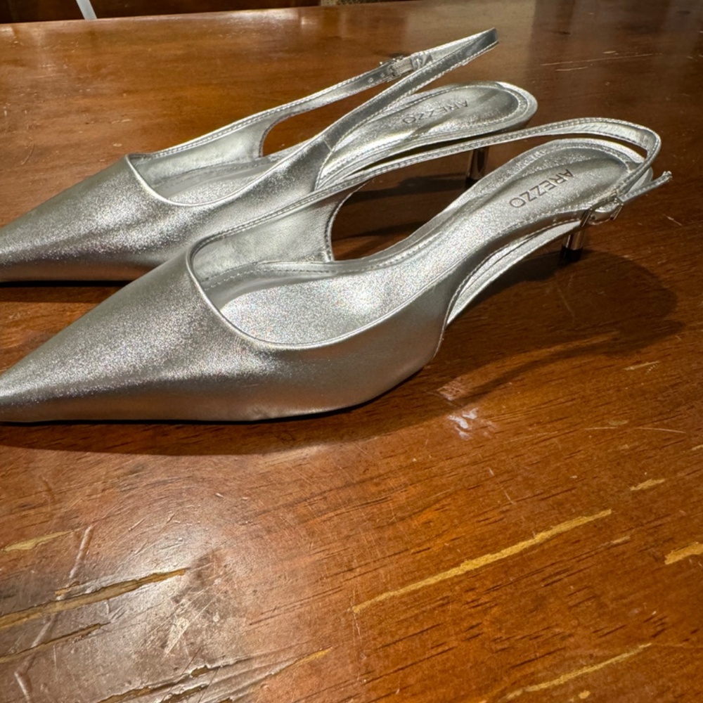 Arezzo Sutton Low Stiletto Pump - Picture 2 of 5